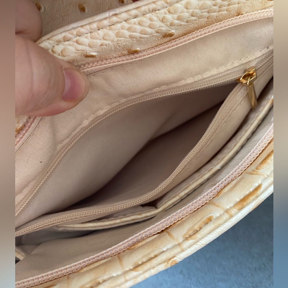 Le Miel Vegan Ostrich Embossed Crossbody Bag Ivory Gold Hardware NWT - Picture 12 of 12